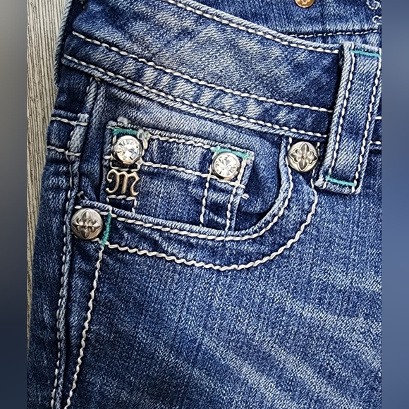 Miss Me Capris - Picture 5 of 5